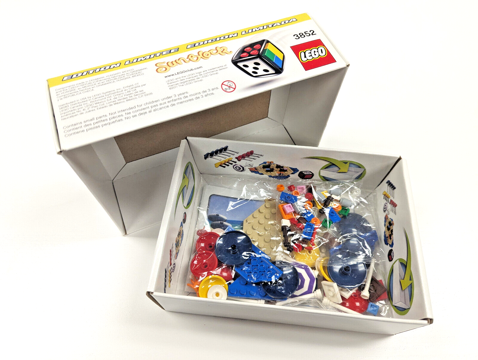 *NEW* LEGO 3852 SUNBLOCK Game Beach Umbrella Summer - Retired, Open Box - StudBee